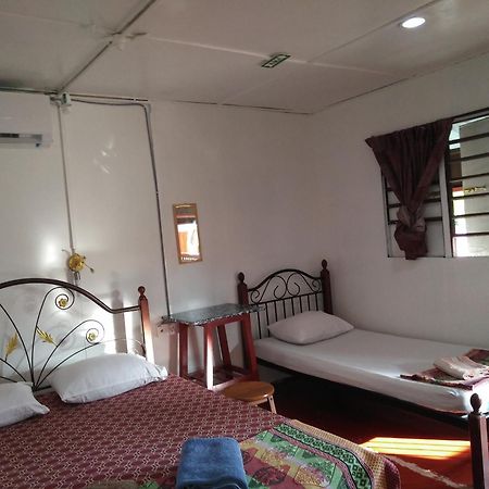 Nazri Nipah Camp Pangkor Hotel กัมปุง ตาลุค นิปาห์ ห้อง รูปภาพ