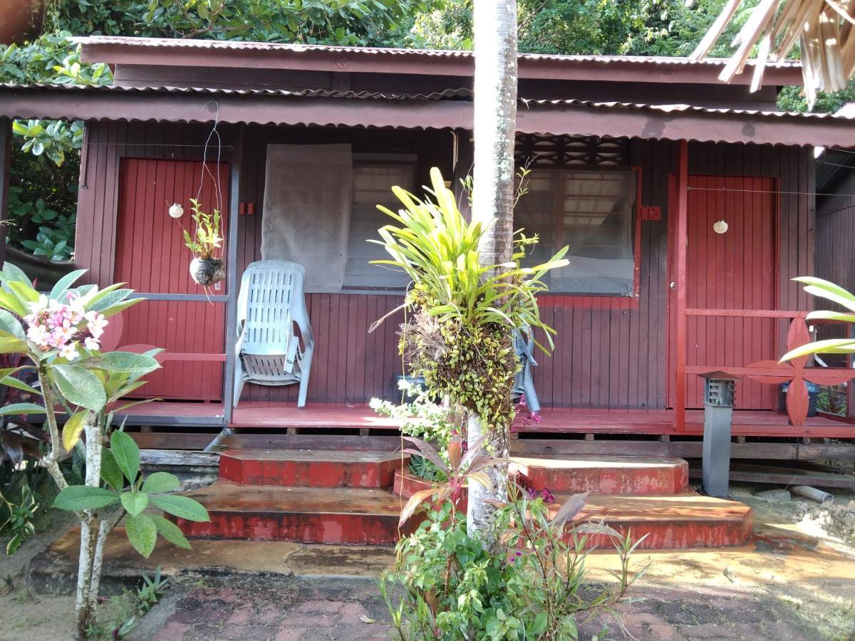 Nazri Nipah Camp Pangkor Hotel กัมปุง ตาลุค นิปาห์ ภายนอก รูปภาพ