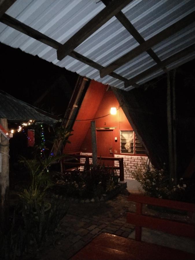 Nazri Nipah Camp Pangkor Hotel กัมปุง ตาลุค นิปาห์ ภายนอก รูปภาพ